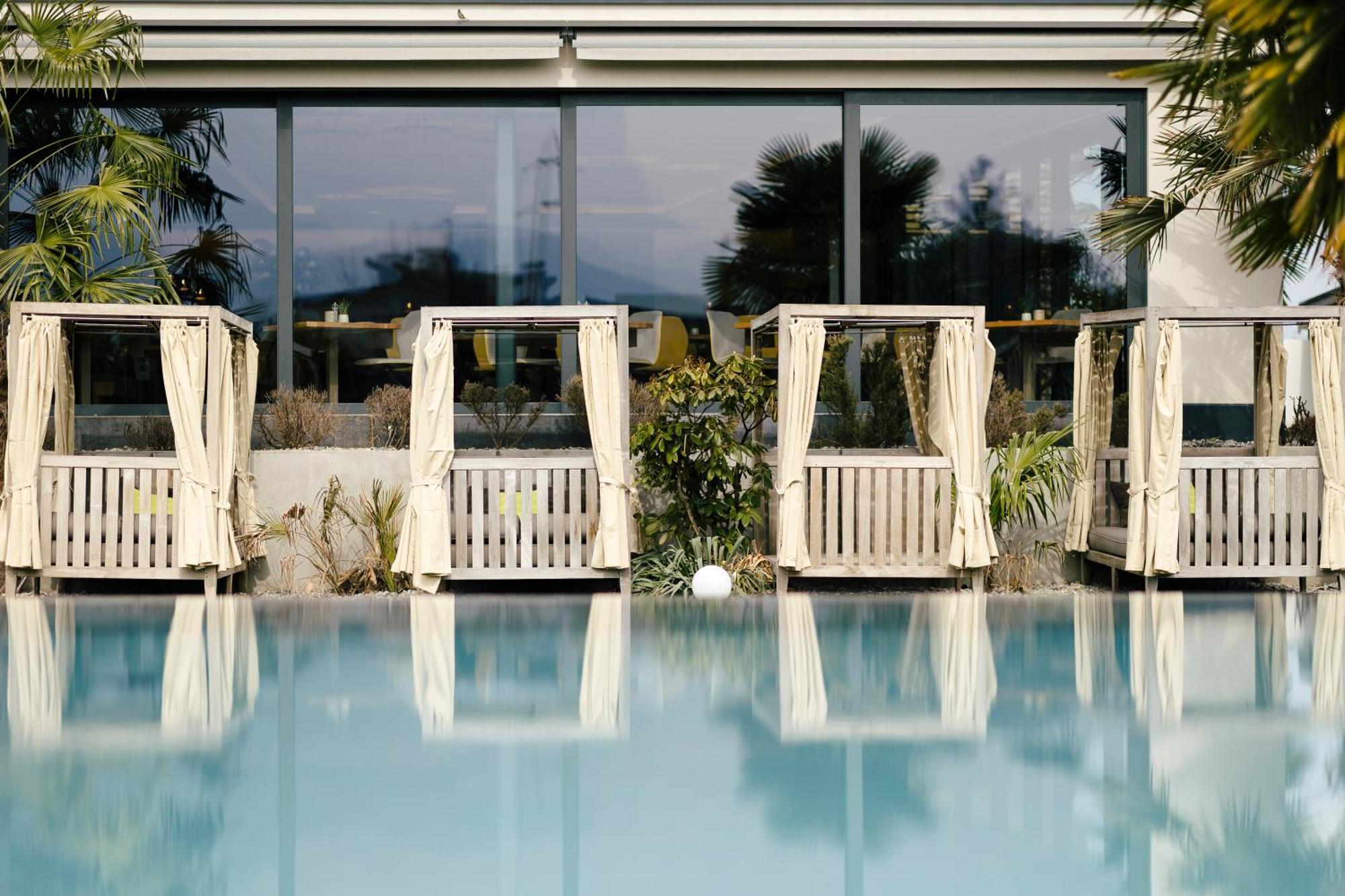 Hotel Pfeiss Лана Екстериор снимка